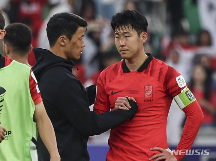 <b>황희찬</b> 돌아왔다, 사우디전 최전방 <b>공격수</b>로 손흥민 출격?