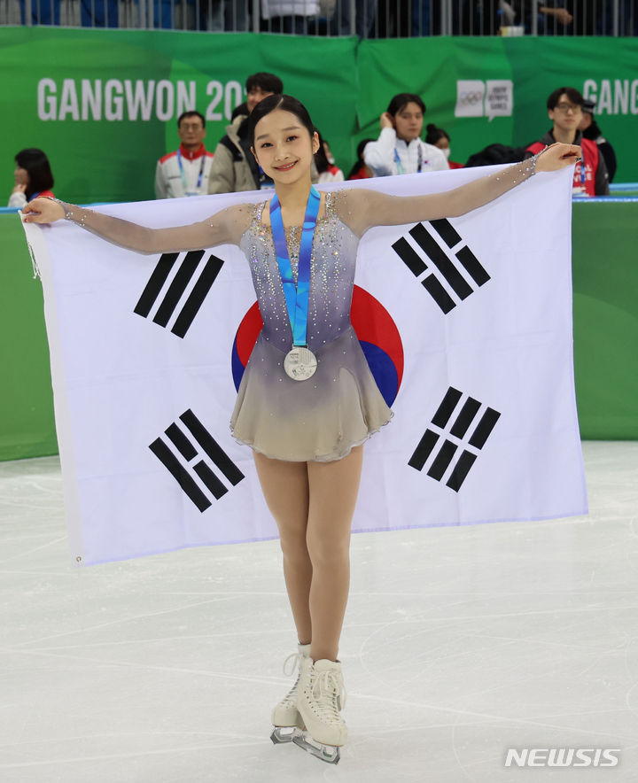 <b>신지아 은메달</b>