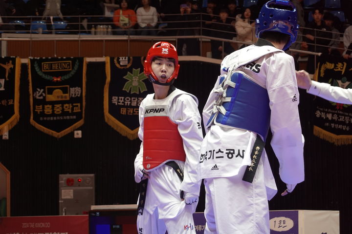 <b>태권도 박태준</b>, <b>장준</b> 꺾고 파리올림픽 출전권 획득