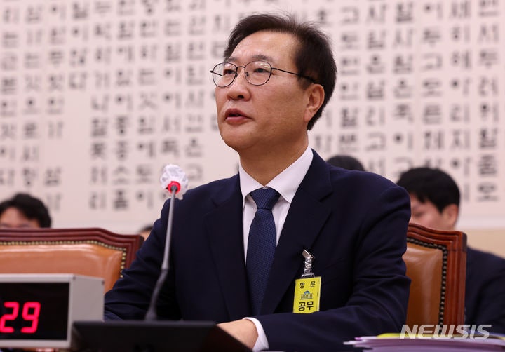 <b>박성재</b> 6시간30분 인사청문회…"검찰 독재라 폄하 말아 달라"(종합)
