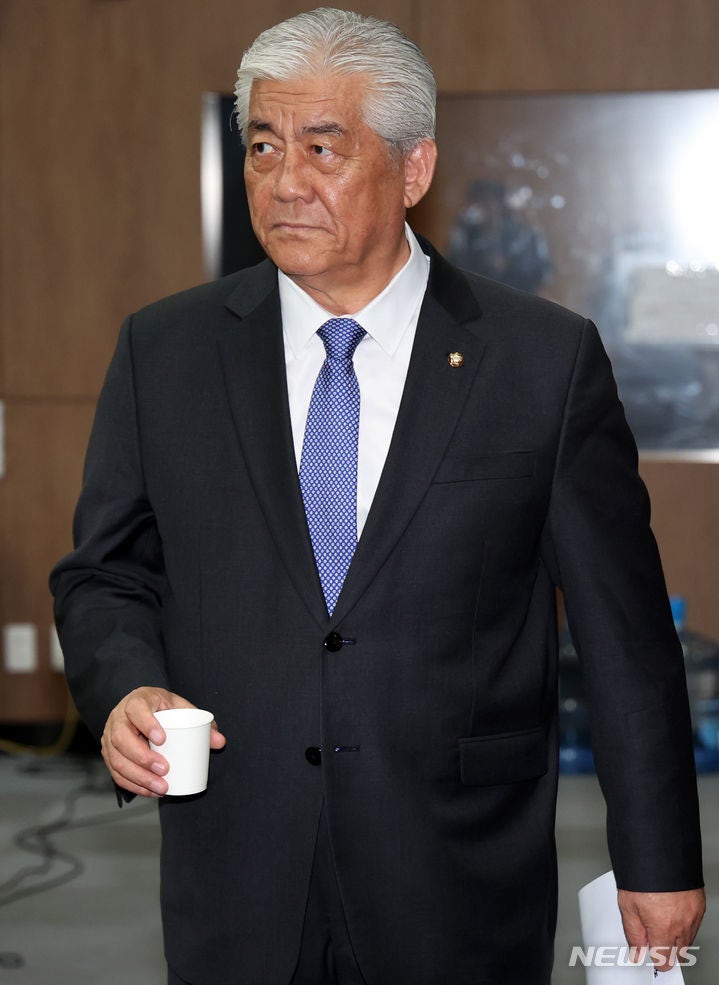 기자회견 앞둔 <b>이상헌</b> <b>의원</b>
