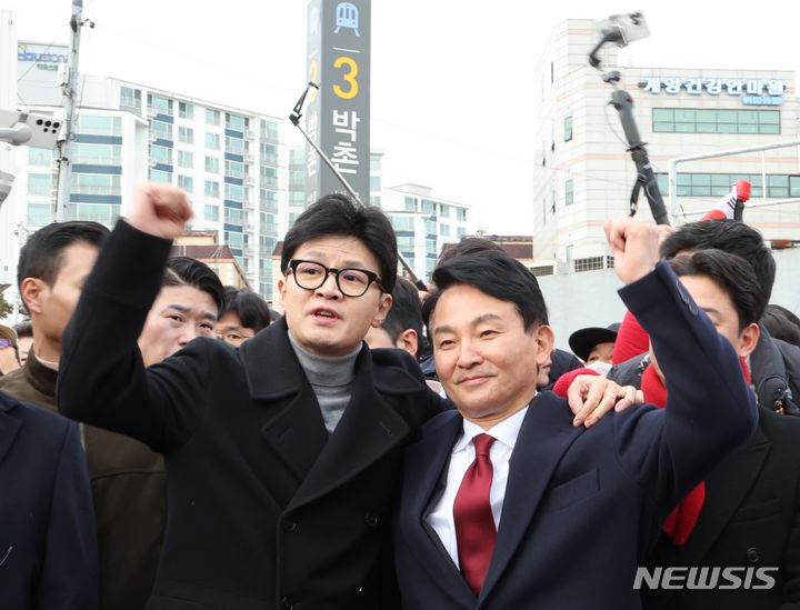 <b>원희룡</b>과 적진 찾은 <b>한동훈</b> "계양서 출발해 전국서 승리할 것"(종합)