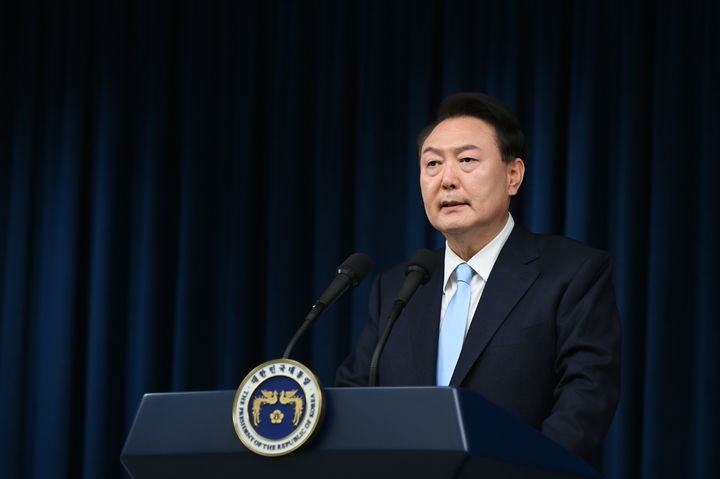 <b>대통령실</b> "윤, <b>전공의 만나</b> 직접 이야기 듣고 싶어해"