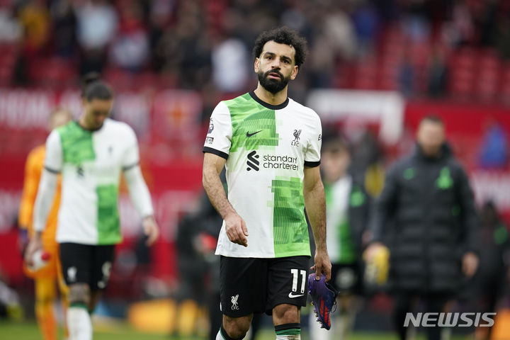 <b>리버풀</b>, <b>맨유</b>와 2-2 무승부…EPL 선두 탈환 실패