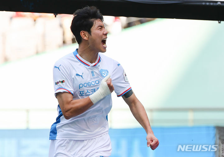 <b>포항</b>, K리그1 첫 '김기동 더비'서 <b>서울</b>에 4-2 재역전승