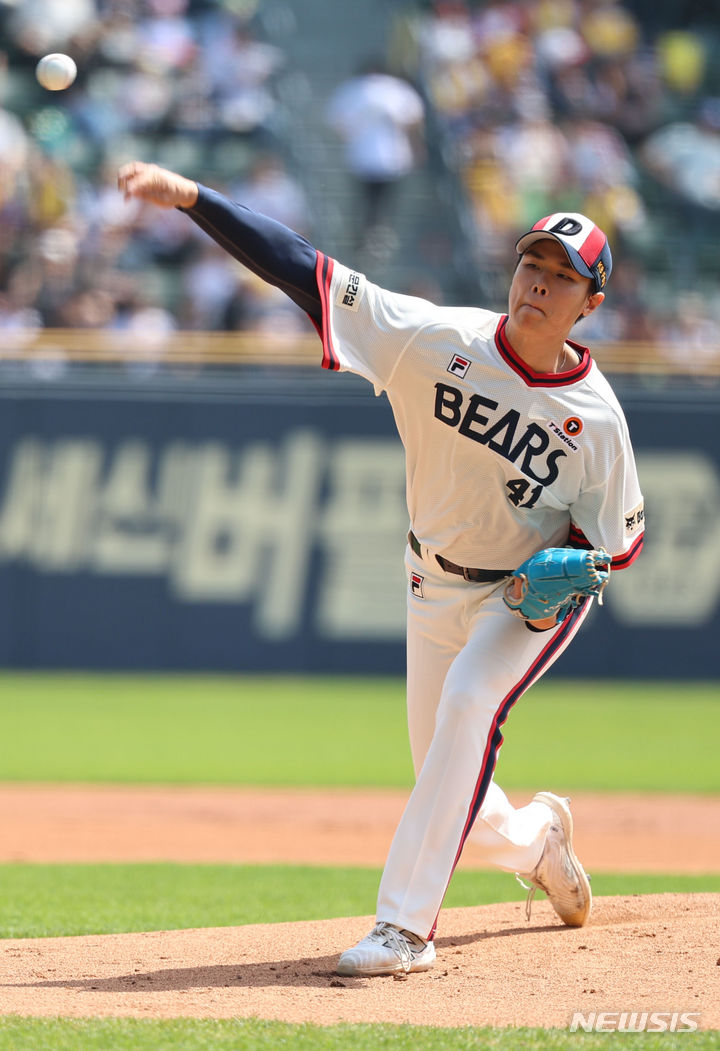 <b>두산</b> 선발 <b>김동주</b>