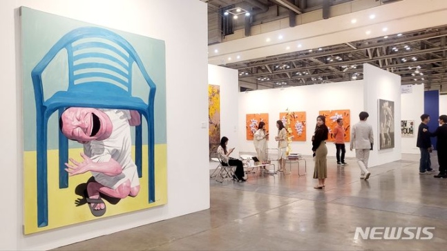 In the afternoon on the 9th, the domestic largest art fair, 