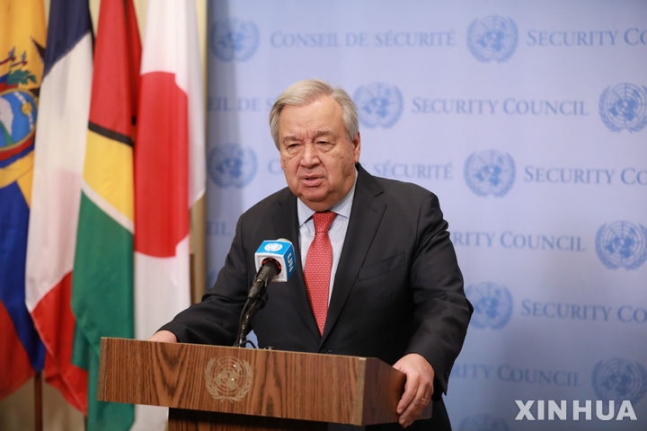 [뉴욕=신화/뉴시스] 안토니우 구테흐스 유엔 사무총장은 유엔 최고법원인 국제사법재판소(ICJ)가 가자지구 최남단 라파 공격을 즉각 중단하라고 명령한 데 대해 구속력이 있는 것이라고 24일(현지시각) 밝혔다. 사진은