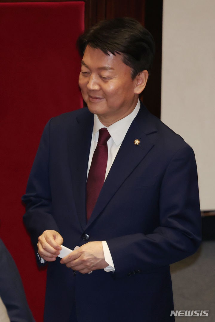 안철수, <b>이재명</b> '언론, 검찰 애완견' 발언에 "<b>희대의</b> 망언"