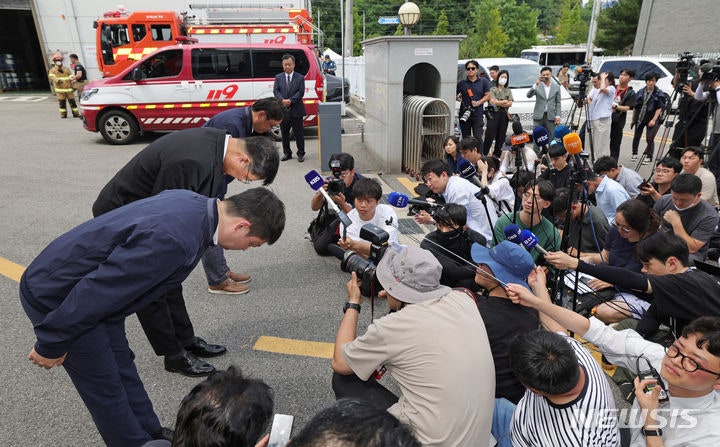 대국민 사과하는 <b>박순관</b> 에스코넥 <b>대표</b>