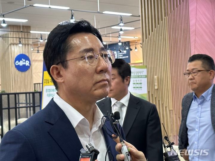 <b>박경귀 아산시장</b>, <b>파기환송심도</b> 벌금 1500만원…당선무효형(종합)