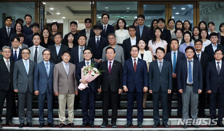 <b>민주평통</b>, 제27대 <b>태영호</b> <b>사무처장</b> 취임