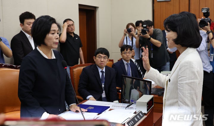 <b>민주</b>, 방통위 부위원장도 <b>탄핵</b> 추진…<b>탄핵</b> 대상인지 논란