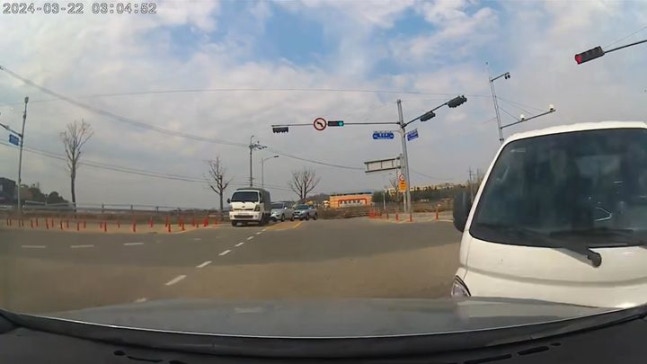 An African foreigner causing intentional accidents while driving a vehicle. (Photo=Provided by Gyeonggi NamBu Police Agency)  * Prohibition of redistribution and DB