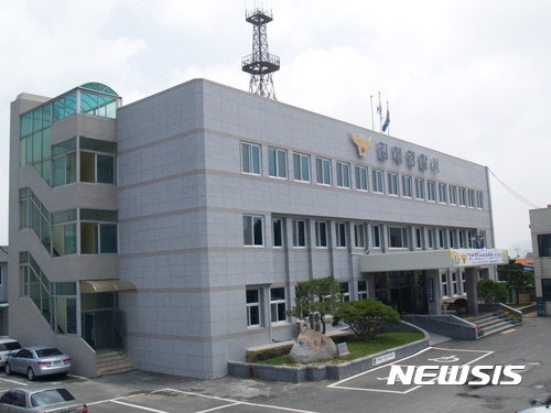 <b>김제 만경강</b> 갈대밭서 신원 미상 <b>시신</b> 발견…경찰 수사