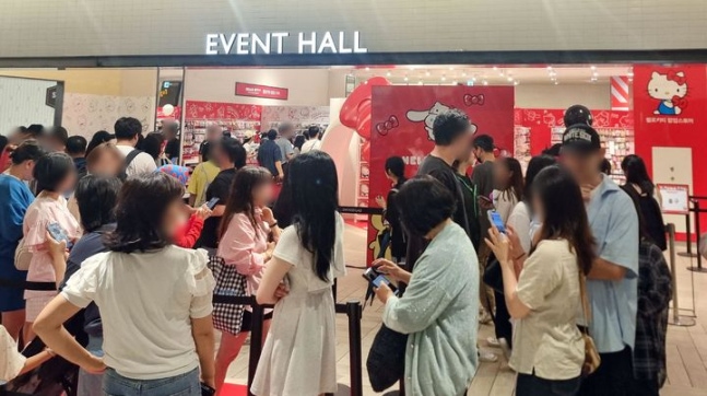 [부산=뉴시스] 헬로키티 팝업스토어 모습. (사진=신세계 센텀시티 제공) 2024.08.06. photo@newsis.com *재판매 및 DB 금지