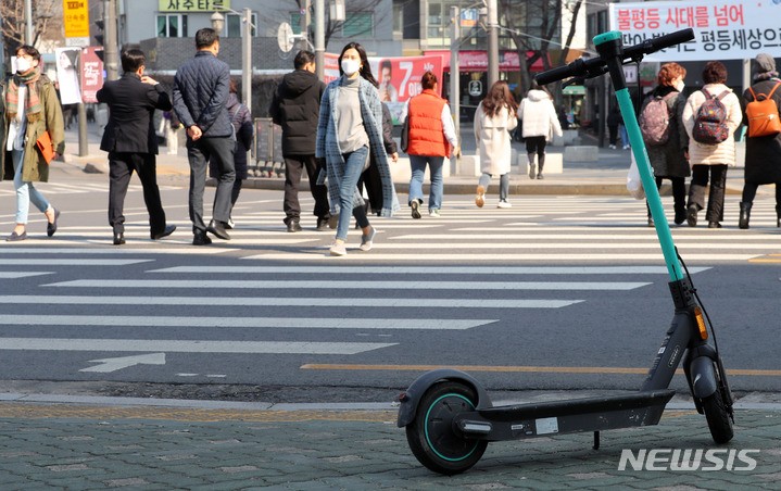 슈가 탄 '전동 스쿠터'…음주운전 사고 3년째 증가