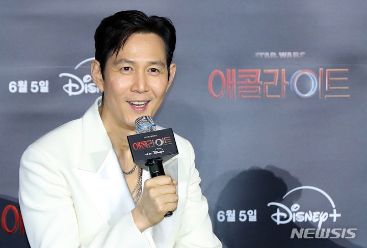 '<b>경영권</b> 갈등' 배우 <b>이정재</b>, 사기 혐의 피소…"무고 맞고소"