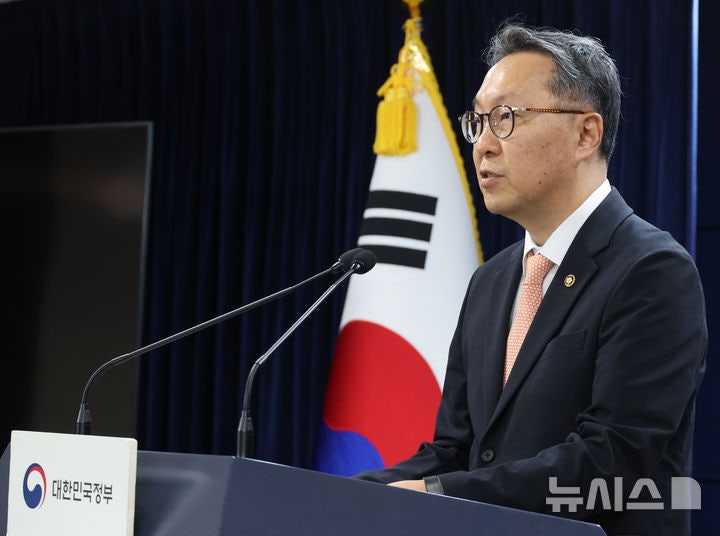 응급실 가는 <b>경증환자</b> 본인부담 비용, 과감하게 올린다(종합)