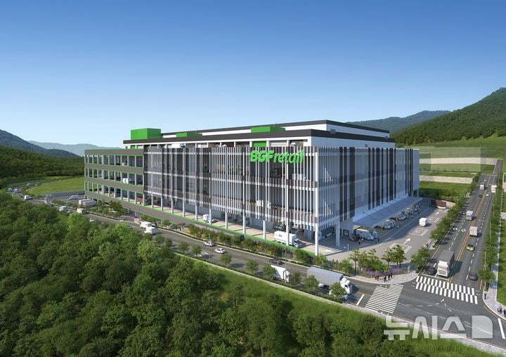 BGF리테일, 2200억원 투자 <b>부산 물류센터</b> 첫 삽…2026년 가동