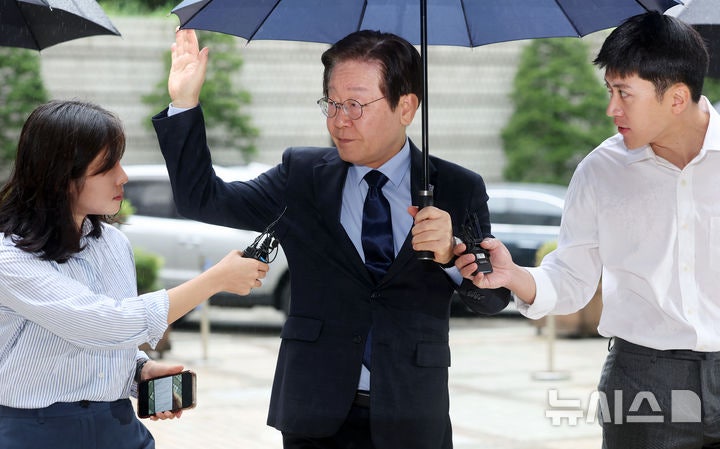 <b>이재명</b>, <b>김문기</b> 질문에 "<b>골프</b> 함께 했으나 기억나는 사람 아냐"(종합)