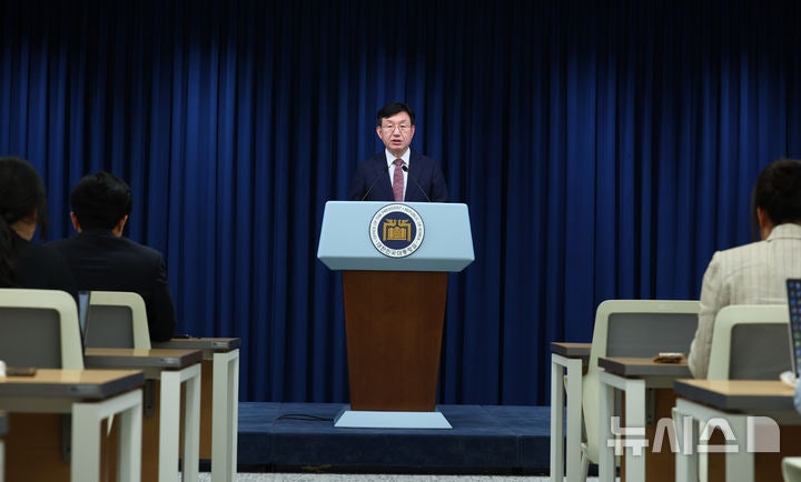<b>성태윤 정책실장</b> '신한울 3·4호기 관련 브리핑'