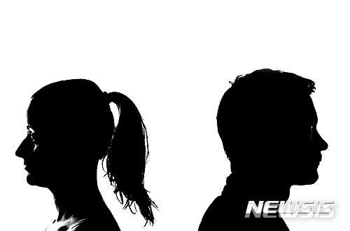 "바람도 안 폈는데, 빚 많다고 <b>아내</b>가 이혼하재요" <b>남편</b>의 눈물