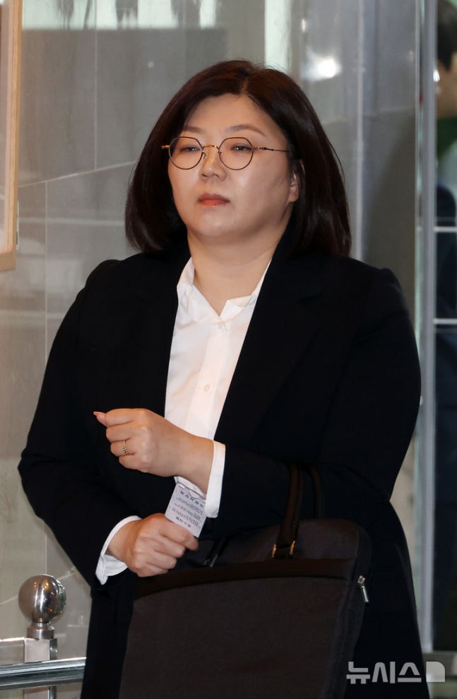 [정보/소식] 국감 출석하는 김주영 어도어 대표 | 인스티즈