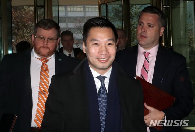 <b>트럼프</b>, <b>국가안보부보좌관</b>에 <b>알렉스</b> 웡…북미정상회담 실무자