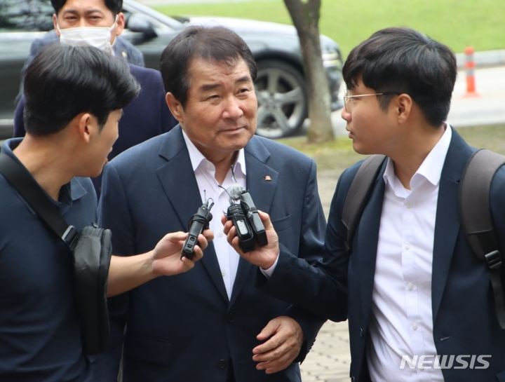 '선거법 <b>위반</b>' <b>김충섭 김천시장</b>, 징역형 집유 확정…당선무효