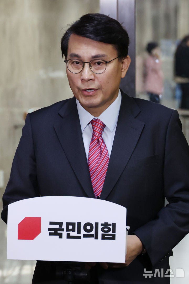 윤상현 "<b>탄핵 반대</b>해도 1년 지나면 다 찍어주더라"