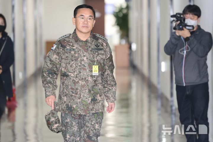 <b>계엄</b> 연루 여인형·문상호·이진우·곽종근 <b>사령관 보직해임</b>