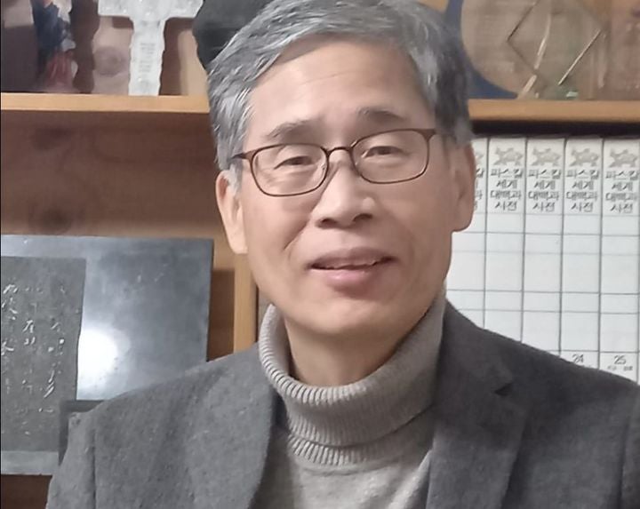 서부지법, '尹 <b>영장판사 탄핵</b> 지지자' 주장한 <b>신평</b> 고발