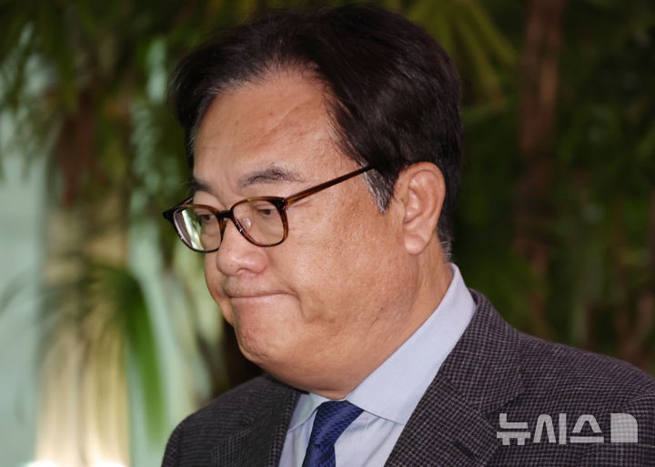 '尹 <b>접견</b>' <b>정진석</b> "의연한 <b>대통령</b> 위해 기도를…견위수명의 자세로"