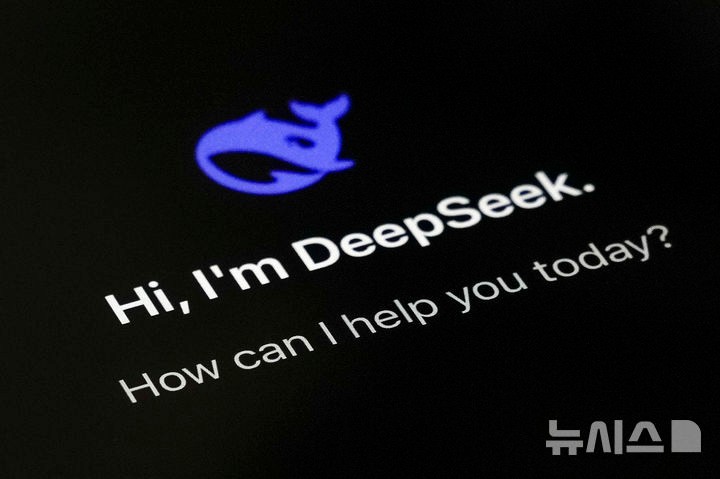 "정보 샐라"…韓 정부·카카오 등 민간기업도 <b>딥시크 접속</b> 금지령(종합...