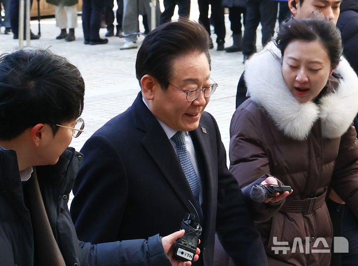<b>이재명</b>, <b>선거법 위헌</b>법률심판 제청 여 "판결 지연" 야 "정당한 권리"