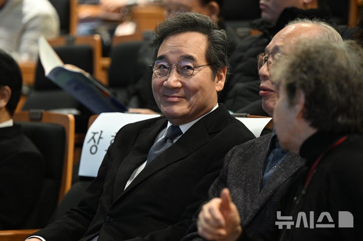 <b>이낙연</b> '<b>신천지</b> 연루설' 유튜버 상대 <b>손배소</b> 패소…이유는[법대로]
