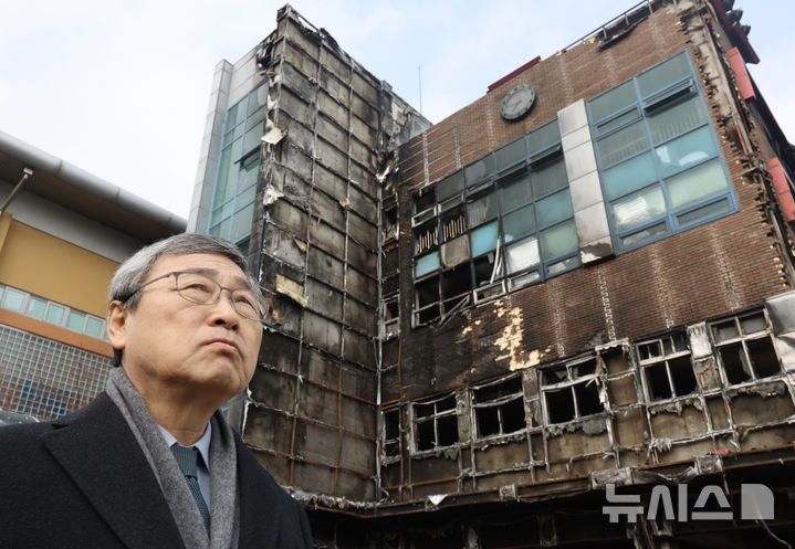 <b>정근식 교육감</b>, <b>무학여고 화재</b>현장 방문