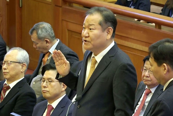 경찰, '<b>단전</b>·<b>단수</b> 지시' <b>의혹</b> <b>이상민</b> 전 장관 압수수색