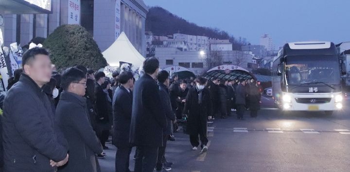 '김포시 <b>공무원</b> 사망' <b>민원</b>인 2명 약식기소…<b>벌금형</b> 처분