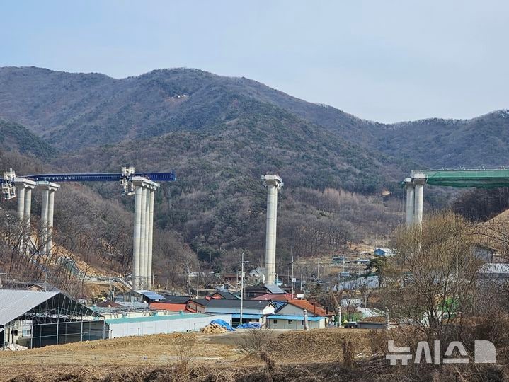'<b>안성 고속도로</b> 교각 <b>붕괴</b>' 현장 지휘, 충남→경기 이양