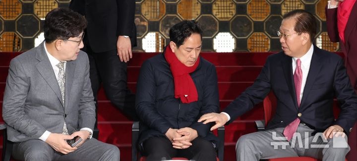 국민의힘 지도부, 닷새째 <b>단식</b> 농성 <b>박수영</b>에 중단 요청 [뉴시스Pic]