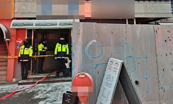 세종 <b>목욕탕 감전사고</b> 1년3개월…<b>업주</b> "안마기 제조사 <b>책임</b>" 혐의 부인