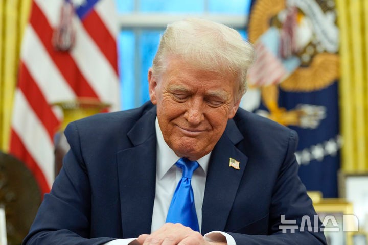 美, 오후 1시부터 수입 철강에 25% <b>관세</b>…韓 쿼터 폐지