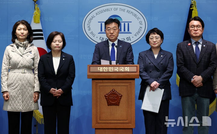 '윤 탄핵 국회 대리인단' <b>서상범</b>, 조국혁신당 후보로 <b>구로구청장</b> 출마