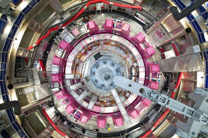 A 30-meter-deep pit where the world's largest 'Tokamak,' a core component of the international joint nuclear fusion reactor 'ITER,' will be installed. (Photo=ITER) *Resale and DB prohibited