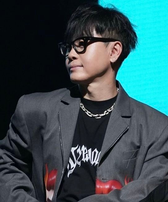 '<b>구미</b>공연 서약 강요' <b>이승환</b> <b>헌법소원</b> 각하…"보호이익 없어"