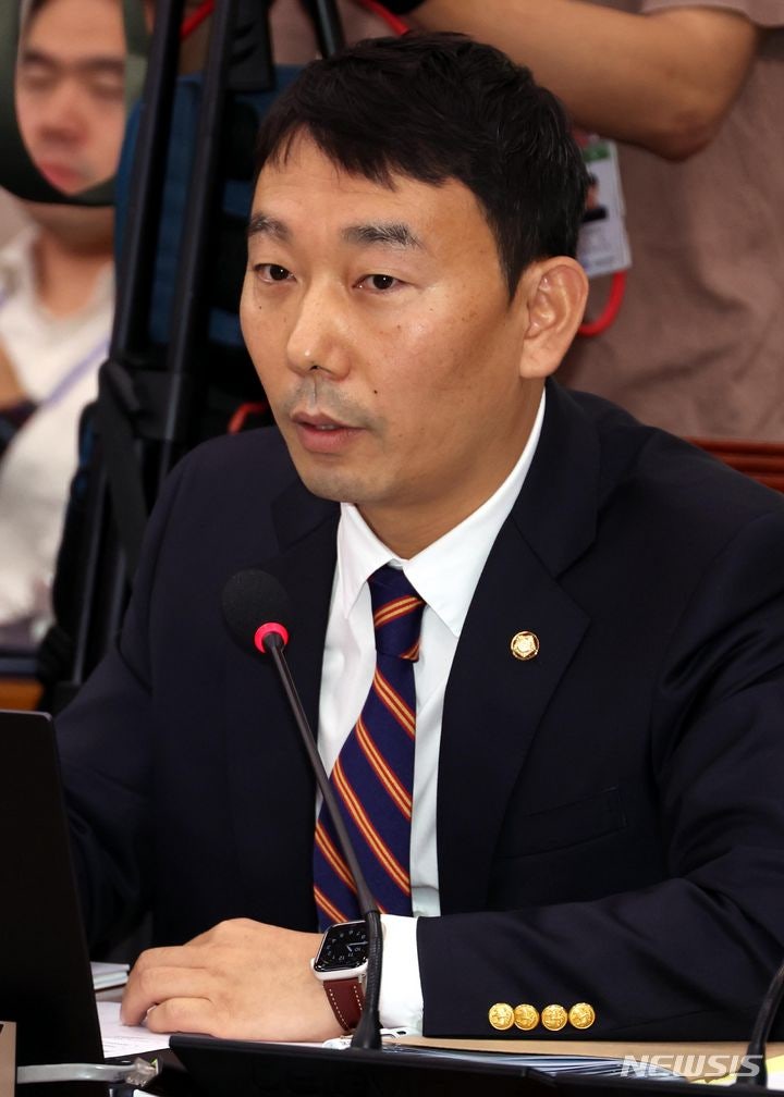 민주, <b>한덕수</b> 대통령몫 <b>헌법재판관 지명</b>에 "알박기" 반발