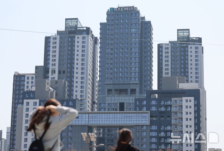 토허제 영향에 서울 아파트 낙찰가율 33개월 만에 최고