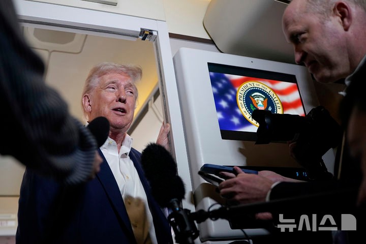 <b>트럼프</b> "<b>젤렌스키</b>와 바이든이 <b>우크라</b> 전쟁 시작 방치"